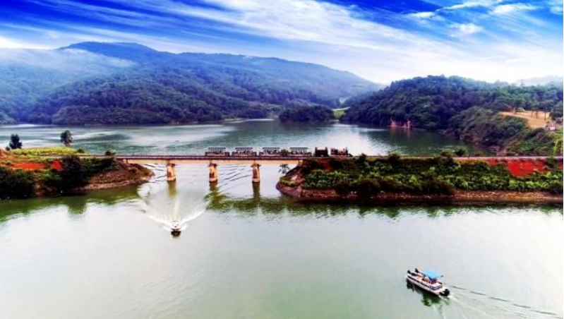 地跨马龙和寻甸两(区)县,主要以溪流平