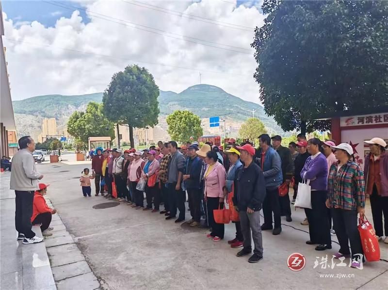 会泽以礼街道:家门口的“椒”香增收路